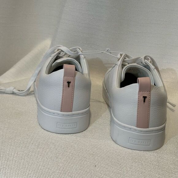 Ted Baker -Bailey Icon Sneaker -New without box - Picture 3 of 6